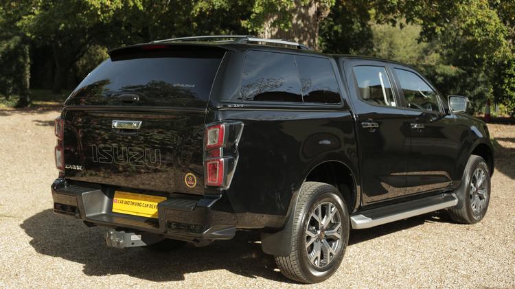 ISUZU D-MAX SPECIAL EDITION 1.9 V-Cross Steel Edition Double Cab 4x4